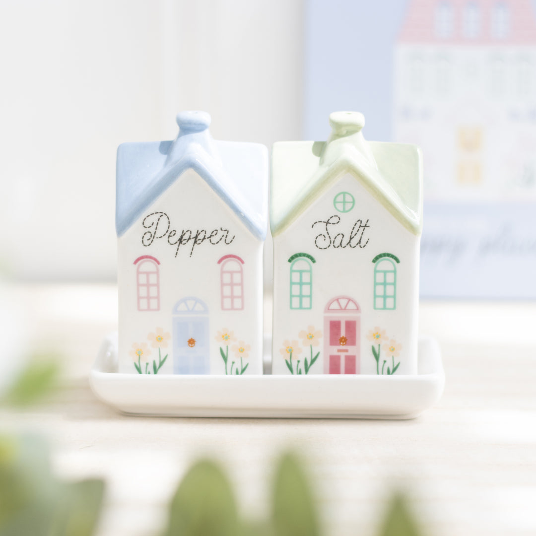 Pastel Houe Salt & Pepper Set