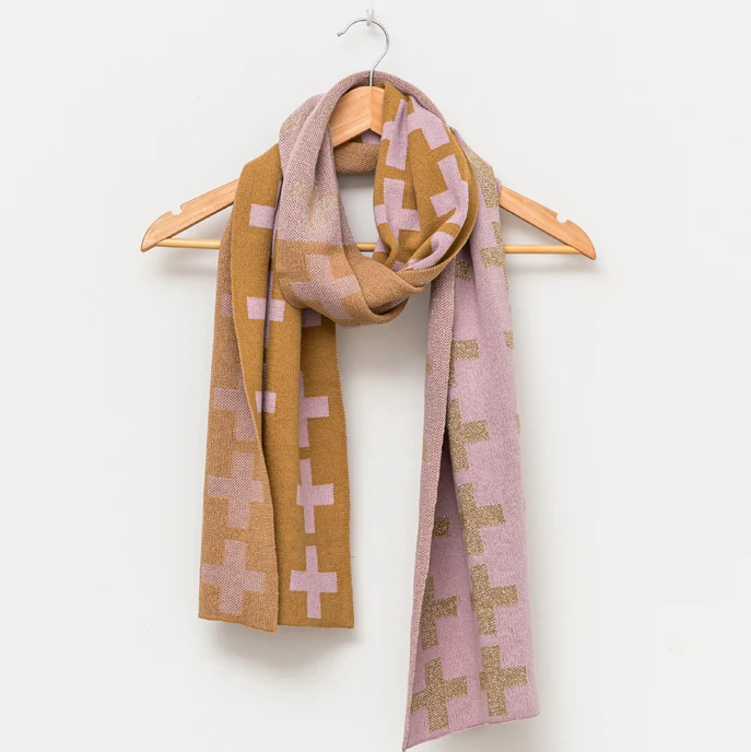 ROSE & HONEY CROSS SCARF