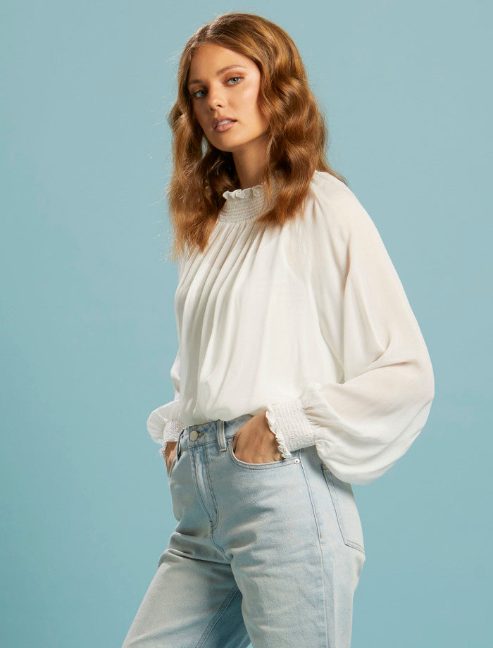 30% OFF | ANOTHER LOVE SHIRRED TOP - RAPT ONLINE