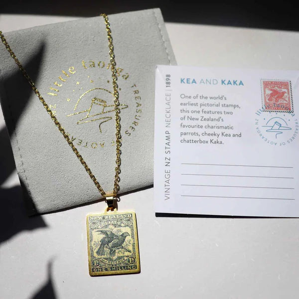 KEA & KAKA STAMP NECKLACE