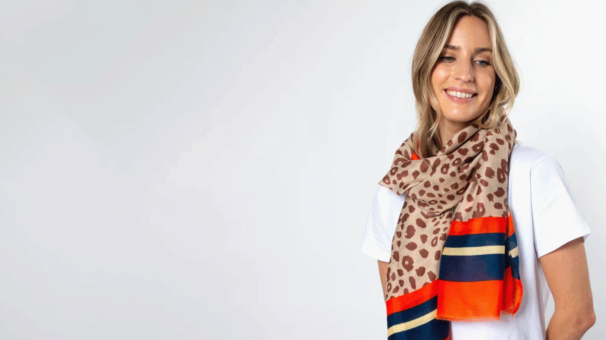 SCARVES, HATS & GLOVES