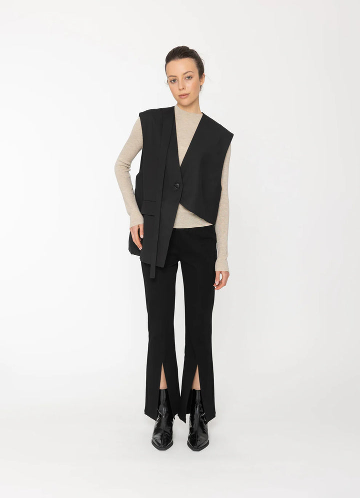 Blacklist Elise Vest