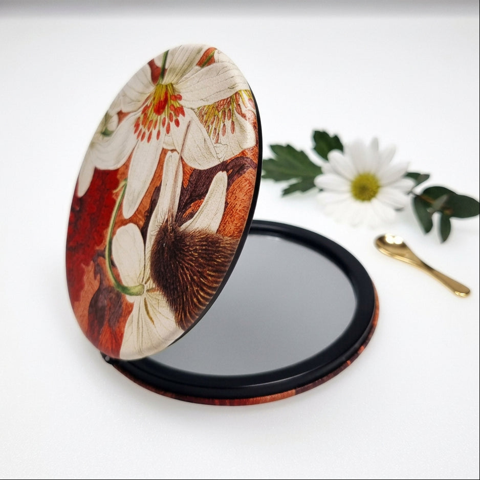 Kiwi &amp; Clematis compact mirror open