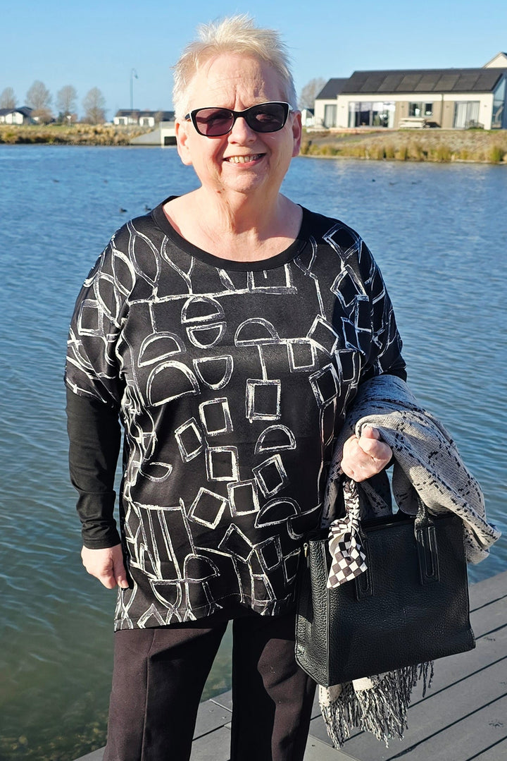 FORECAST RELAXED TOP