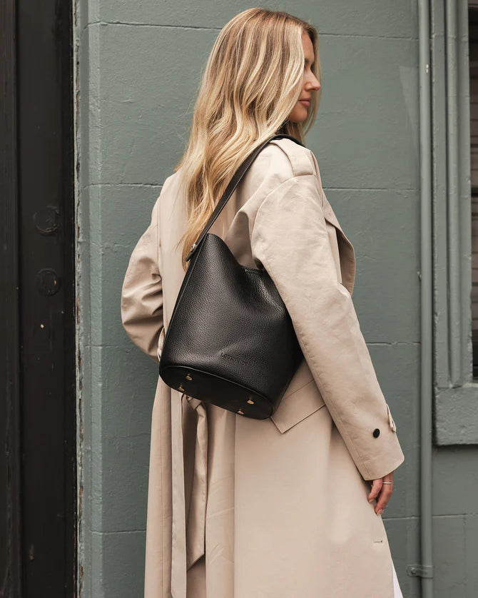 CHOCOLATE MIRANDA BUCKET BAG