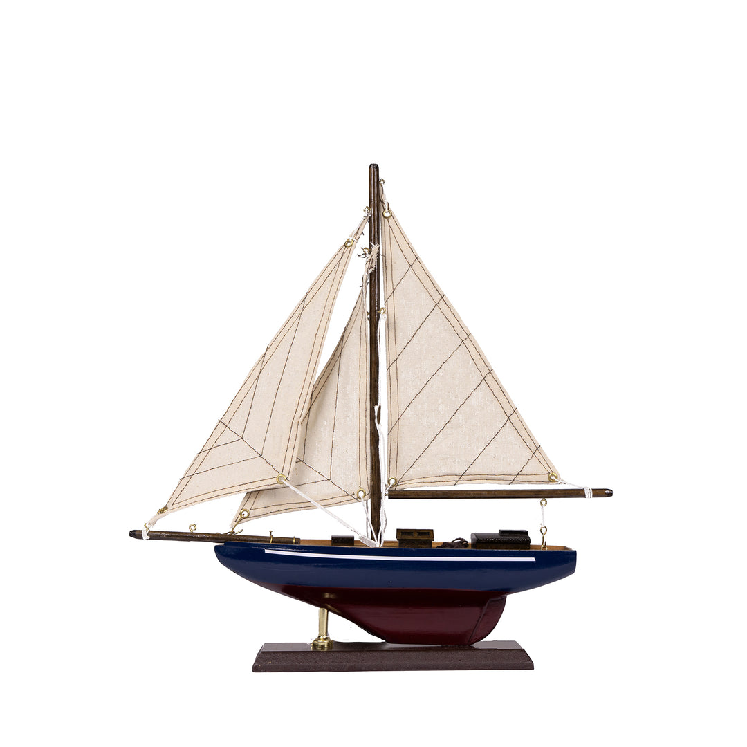 Le Monde Liberty Model Yacht