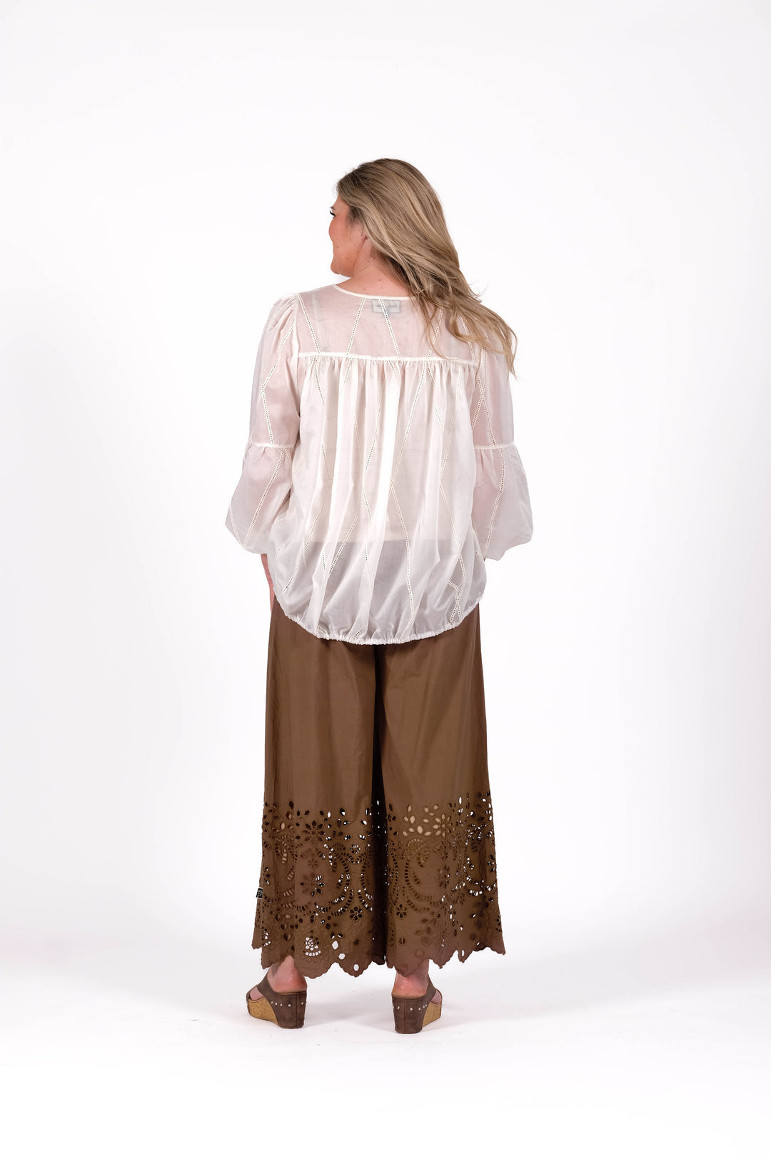 Deeanne Hobbs Milk Glass Stella Top