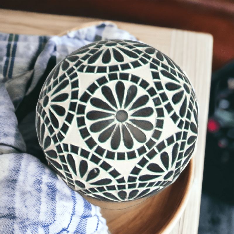 PATTERNED BALL