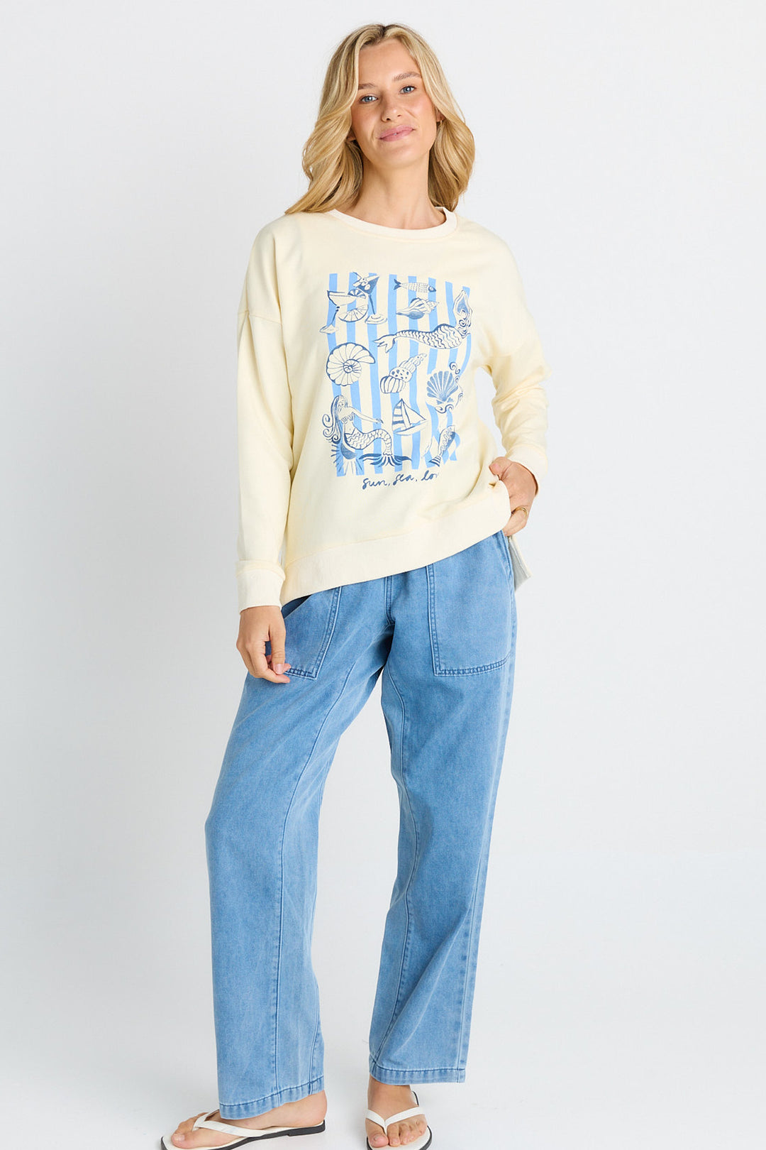 Betty Basics Sun Sea & Love Palma Sweatshirt
