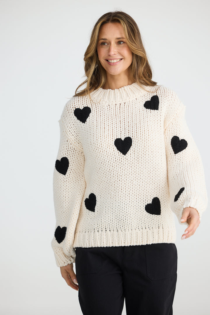 WHITE HEART ON MY SLEEVE KNIT