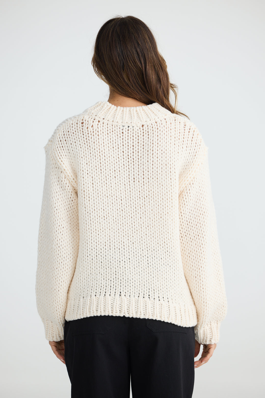 WHITE HEART ON MY SLEEVE KNIT