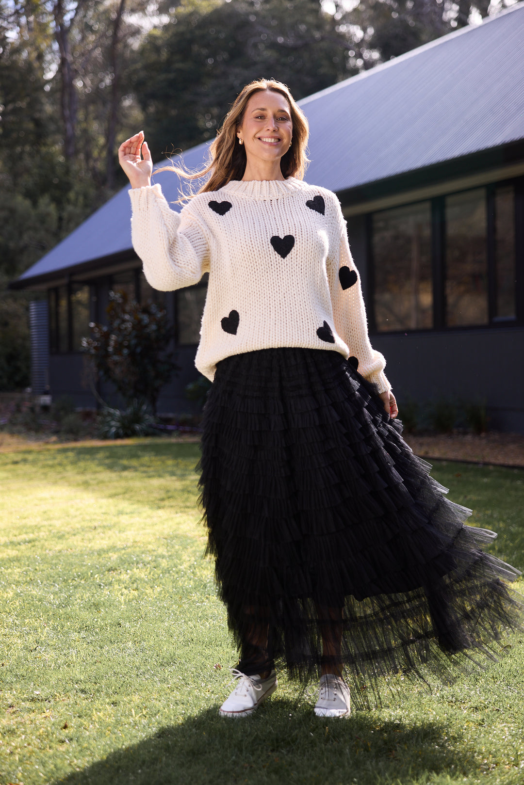 WHITE HEART ON MY SLEEVE KNIT