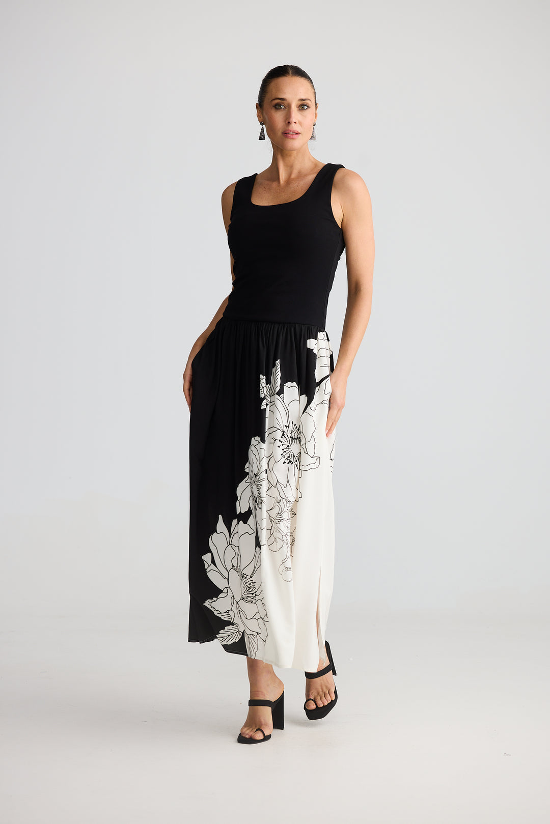 Brave & True Maya Dress Noir Bloom