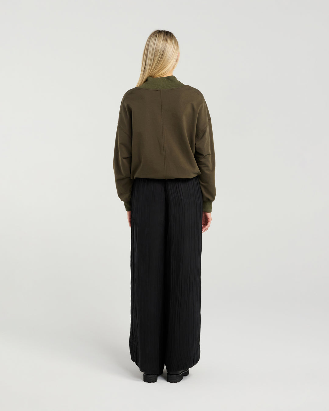 Et Alia Khaki Juno Knit Wrap