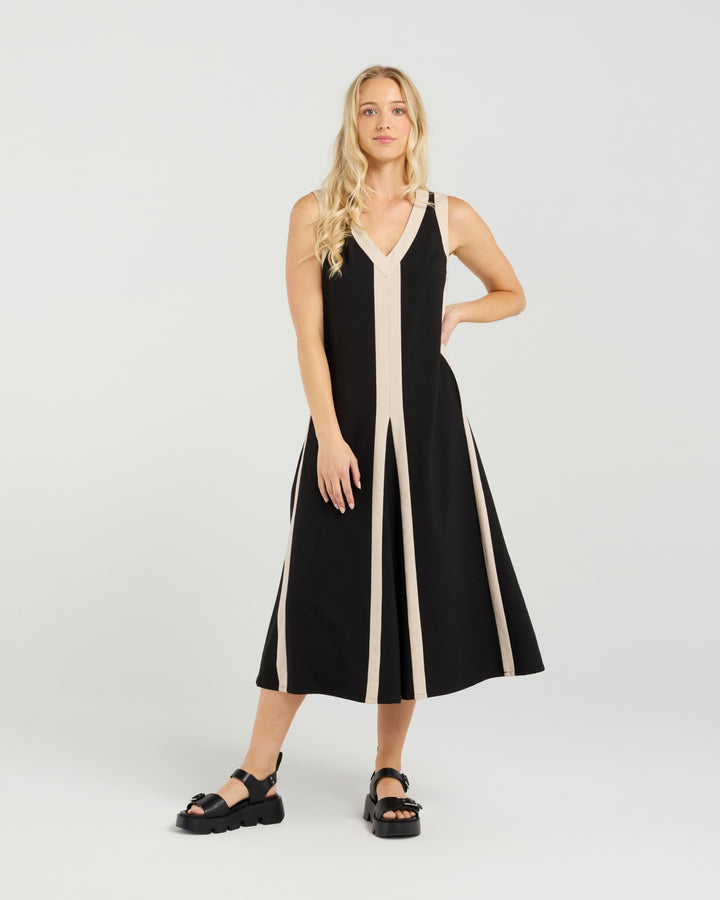 Et Alia Edie Dress Noir Lines