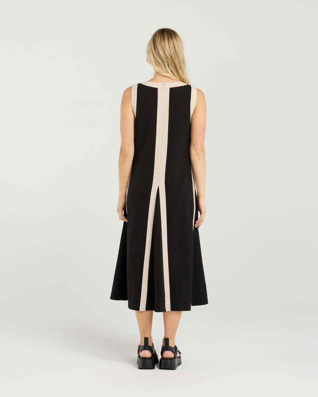 Et Alia Edie Dress Noir Lines