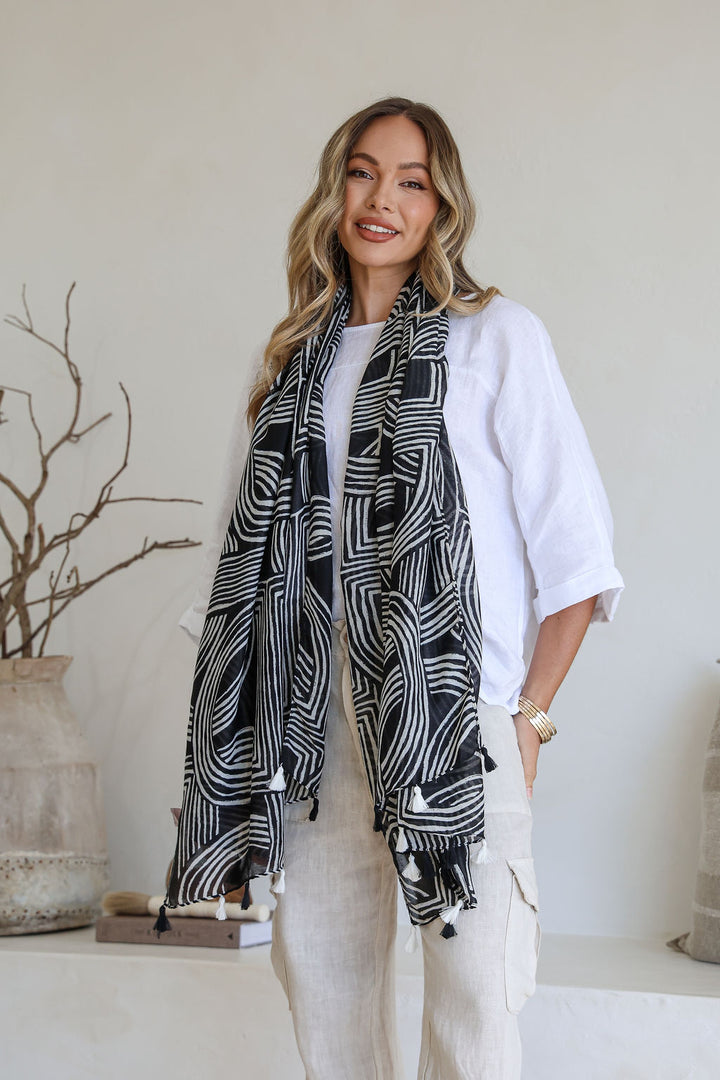 Black Entwined Scarf