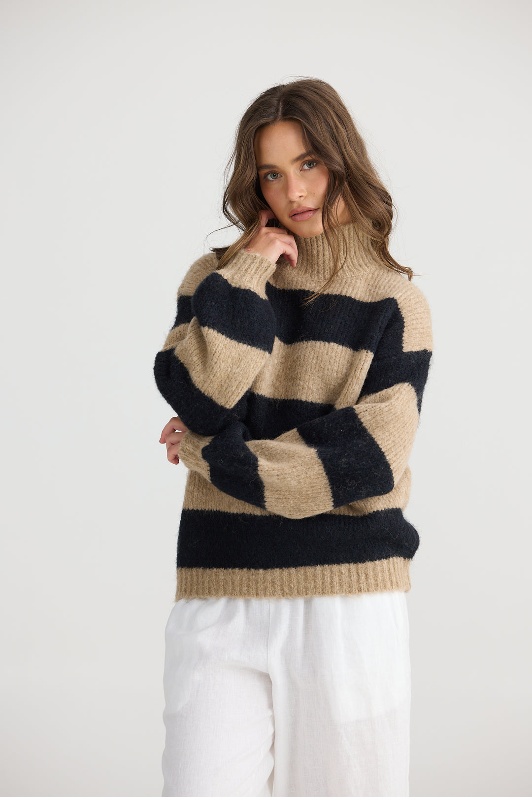 TAUPE ISLAND KNIT