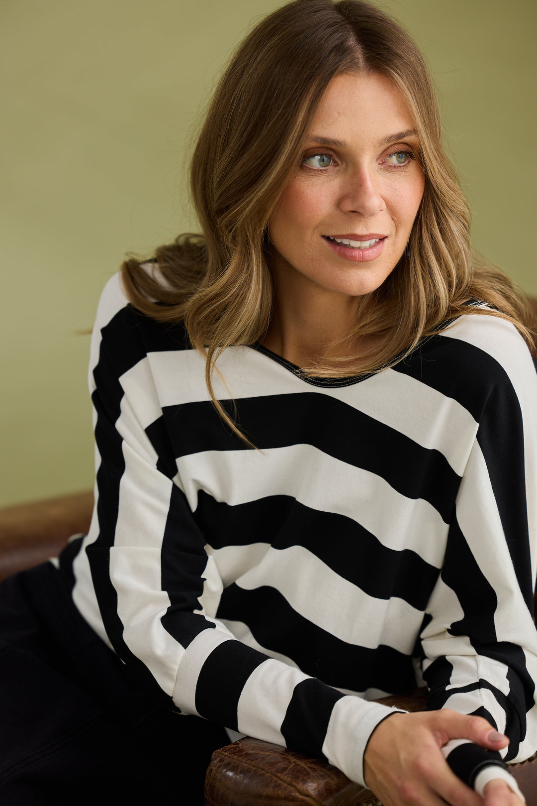 BLACK STRIPE SHRUG TOP