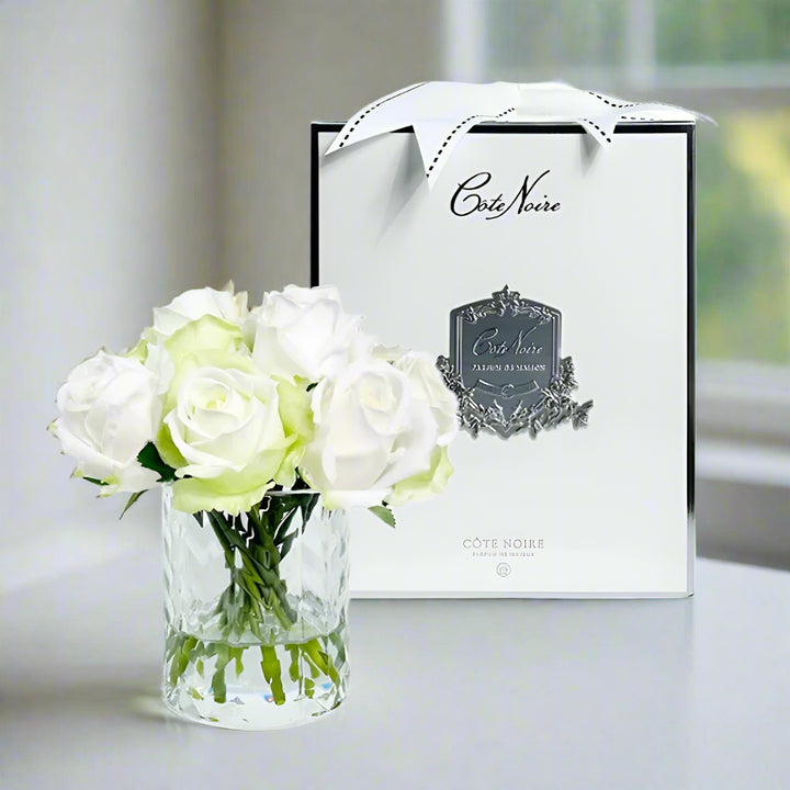 GREEN WHITE HERRINGBONE ROSES