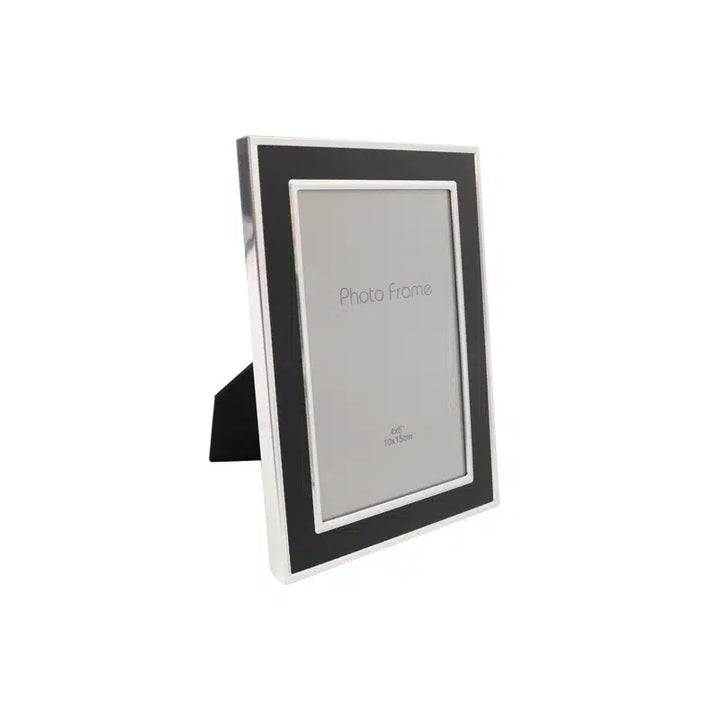 BLACK FRAME
