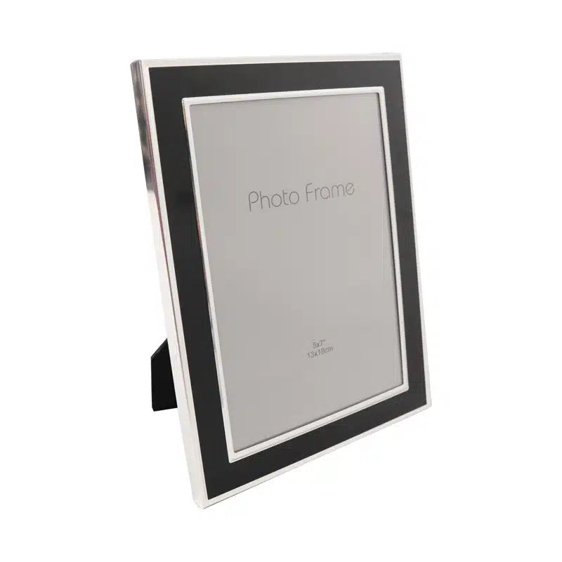 BLACK FRAME