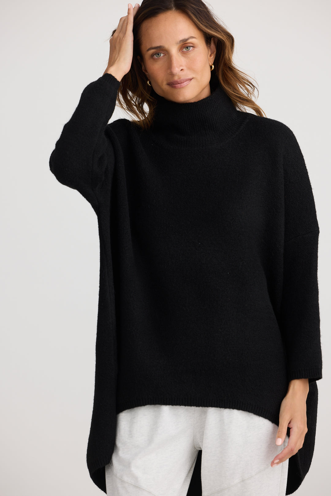 BLACK BAROSSA PONCHO