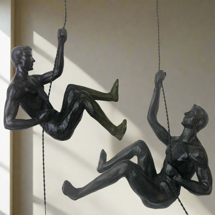 HANGING MEN PAIR