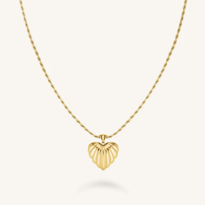 RIDGED GOLD HEART PENDANT