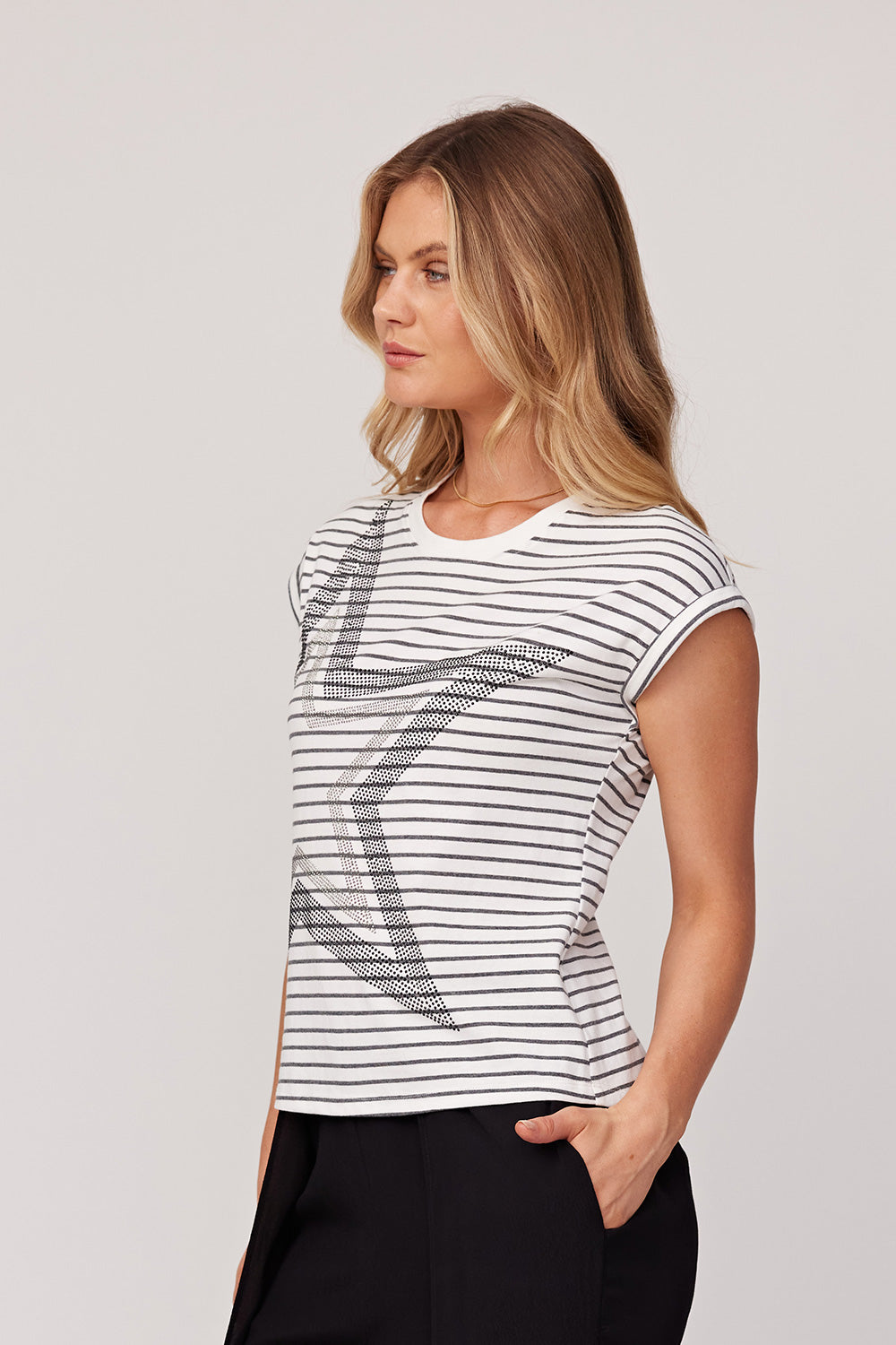 50% OFF | GREY JINNY STAR TEE - RAPT ONLINE