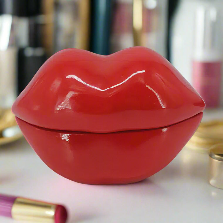 RED HOT LIPS BOX