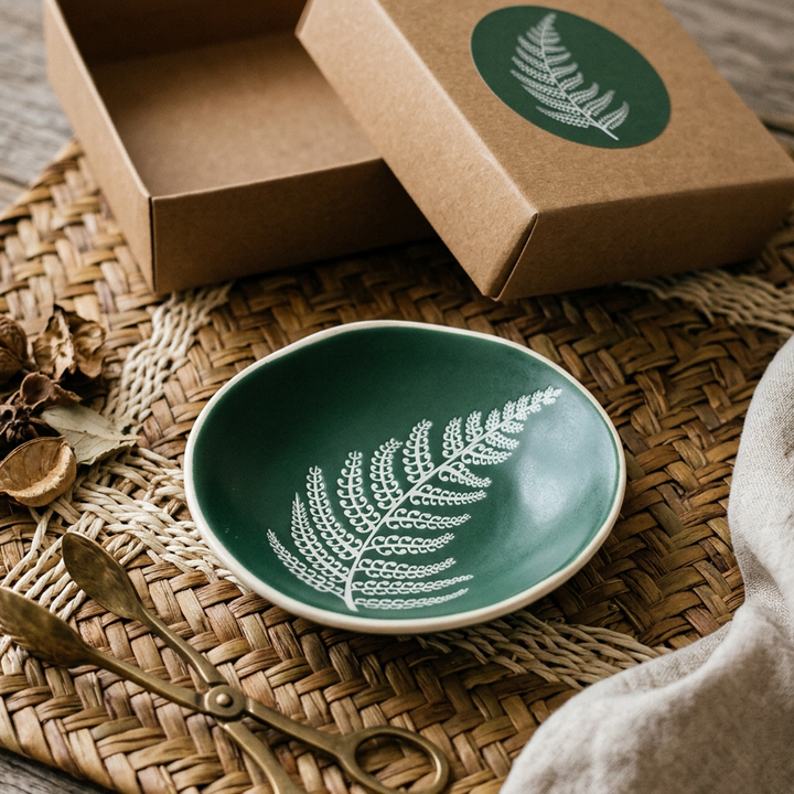 White fern bowl with gift box