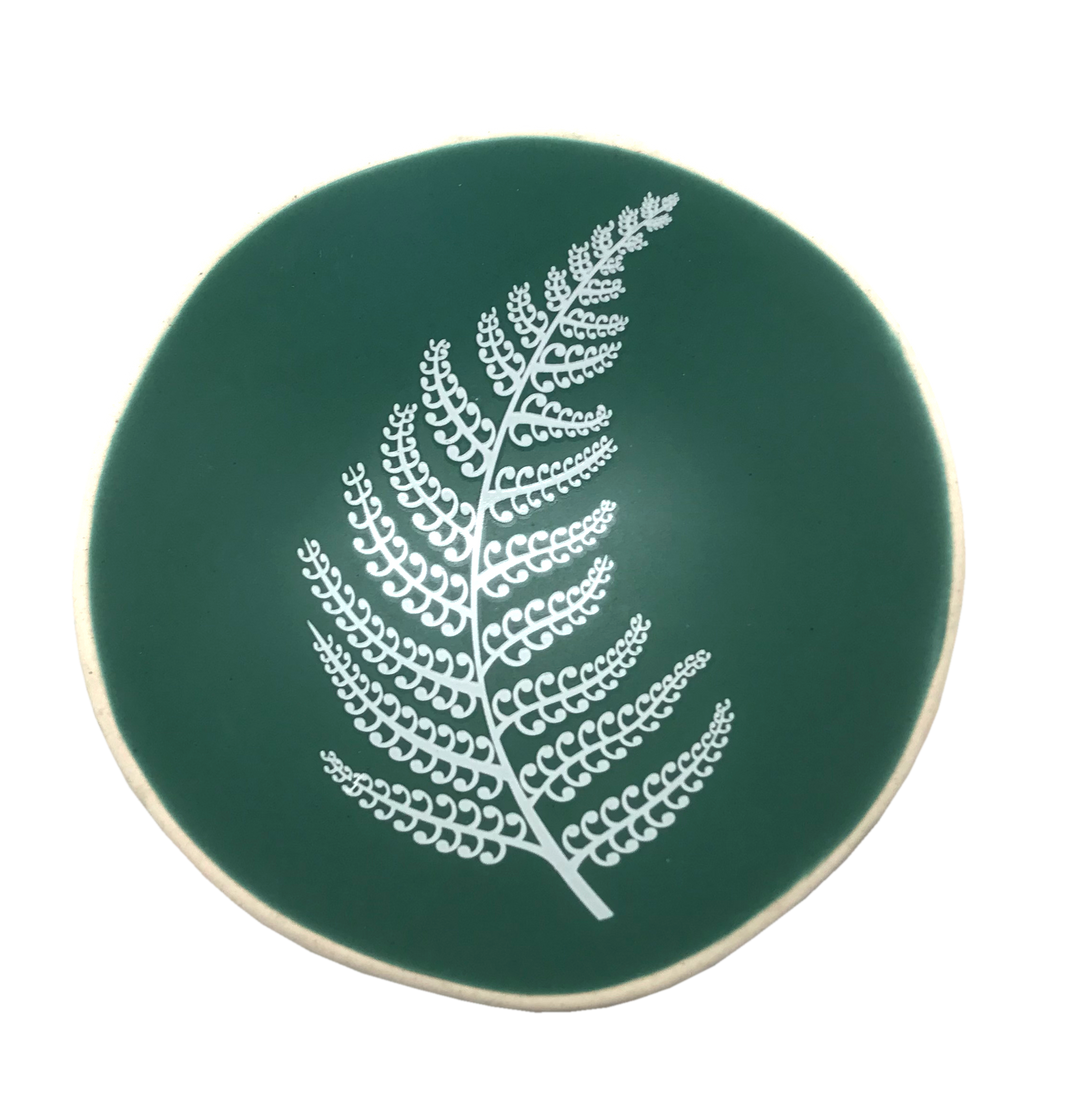 Jo Luping white fern on green 7cm porcelain bowl