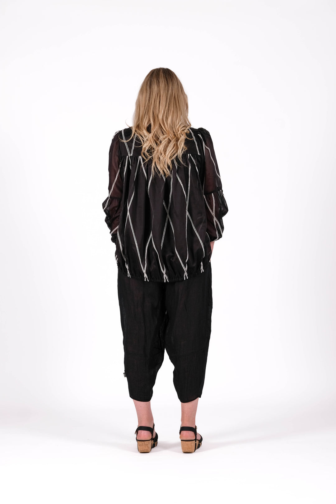 Deeanne Hobbs Trace Black Stella Top