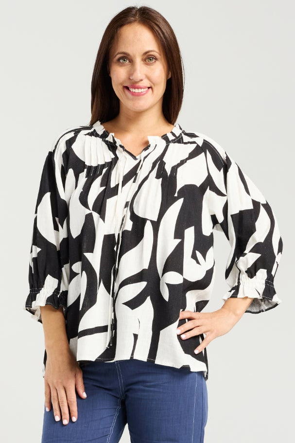 Seduce Mono Form Claire Top