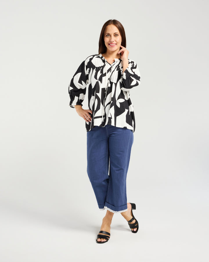 Seduce Mono Form Claire Top