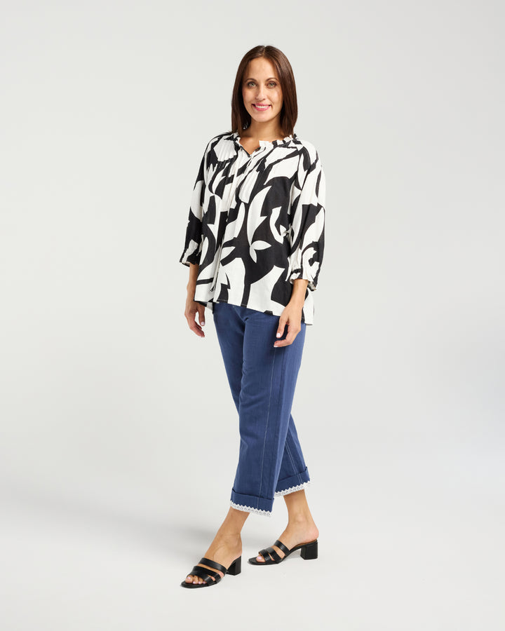 Seduce Mono Form Claire Top