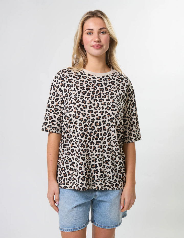 Stella + Gemma Leopard Print Porter Tee