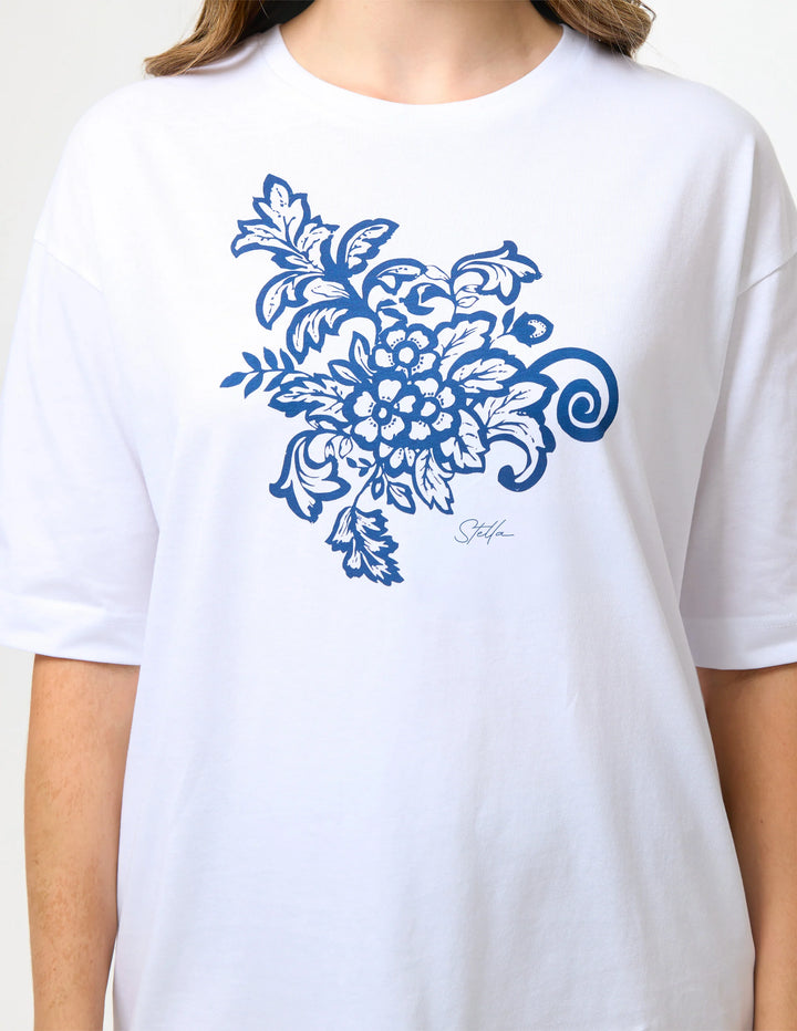 Stella + Gemma White Hibiscus Soho Cuff Tee