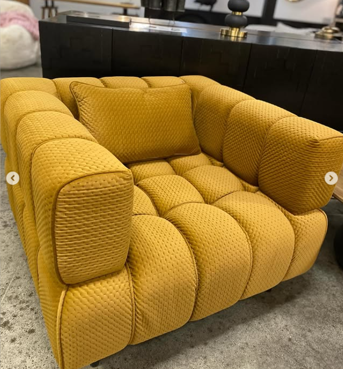 GOLD ENZO ARMCHAIR