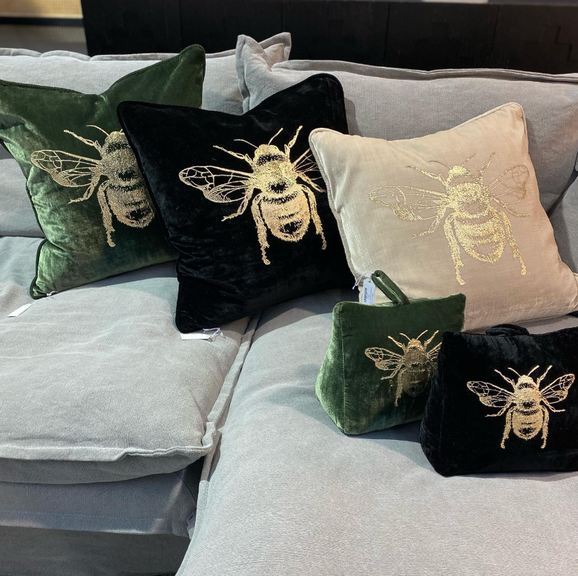 Le Forge Green Bee Doorstop