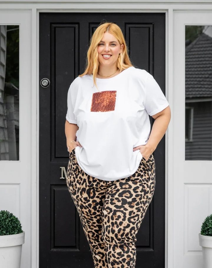 WHITE SQUARE SEQUIN TEE