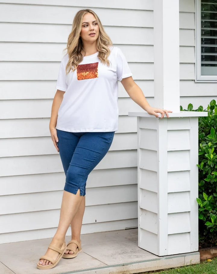 WHITE SQUARE SEQUIN TEE