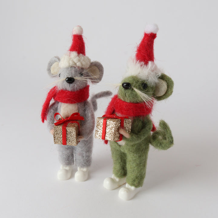 Le Forge Yuletide Giftbox Standing Mice