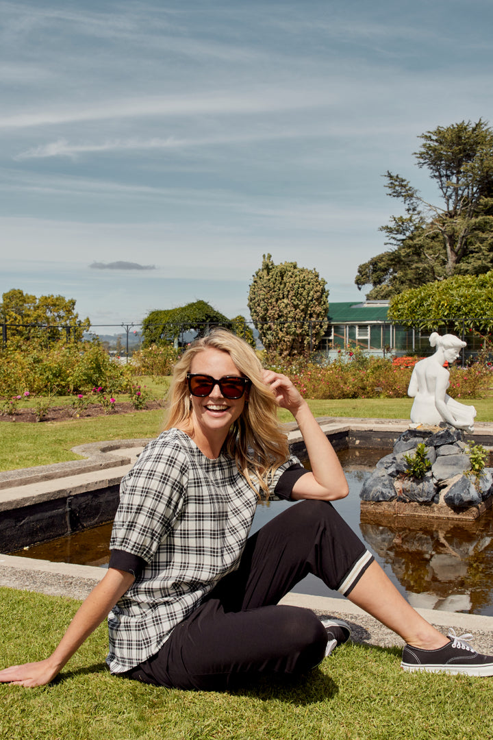 PLAID HAVANA TOP