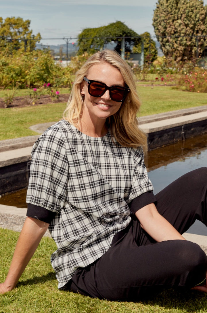 PLAID HAVANA TOP