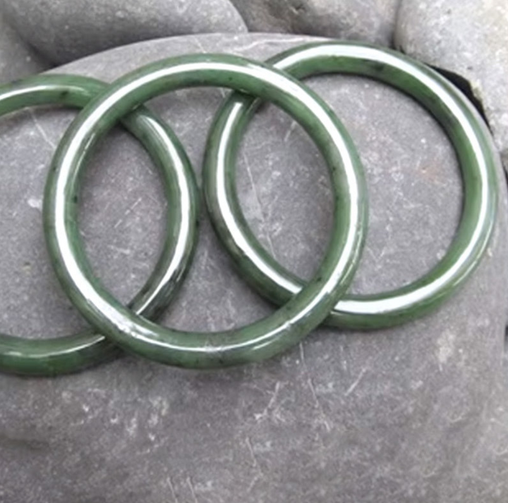 Greenstone Bangle