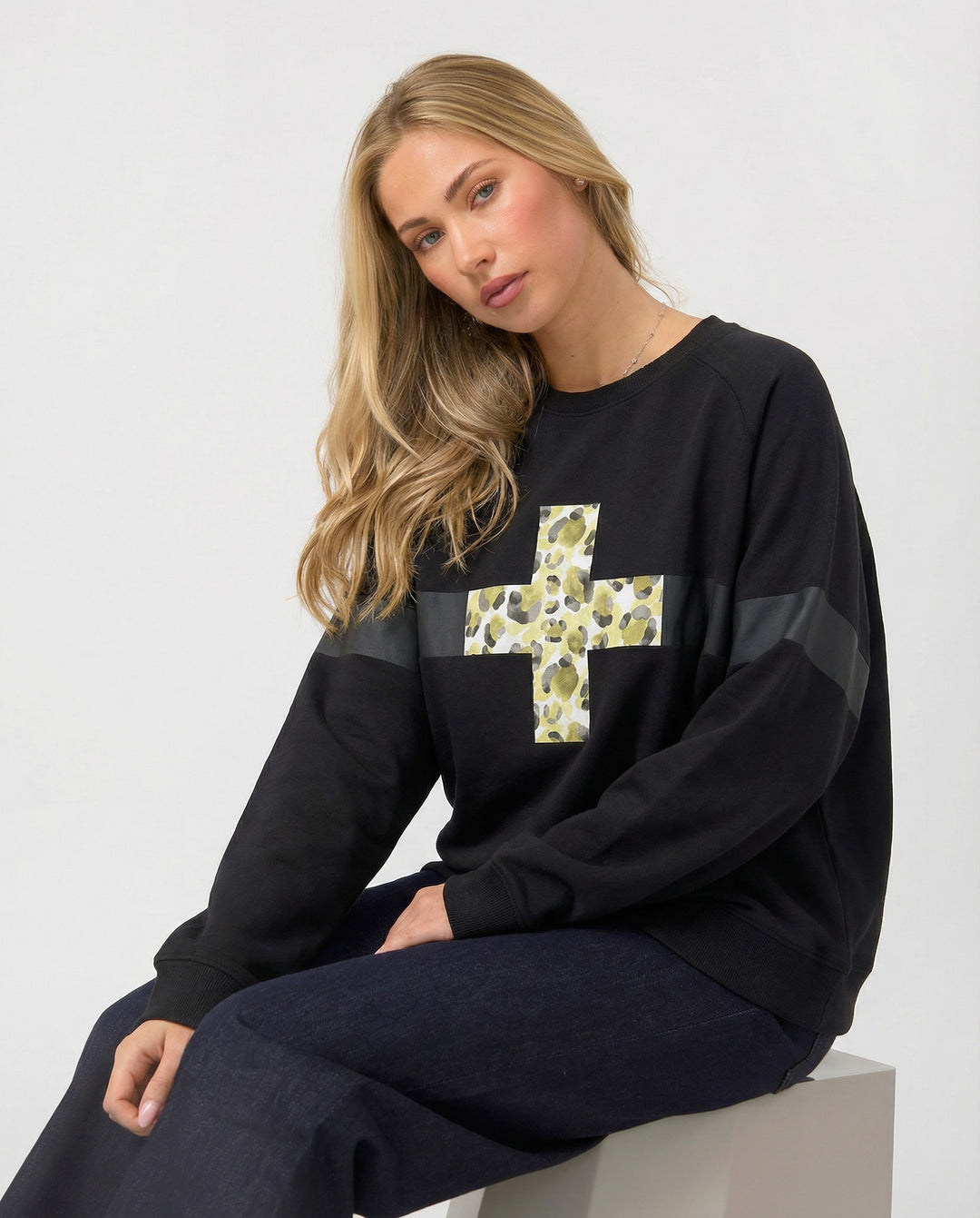 Stella + Gemma Black Green Leopard Essential Sweatshirt
