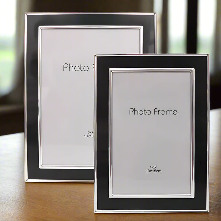 BLACK FRAME