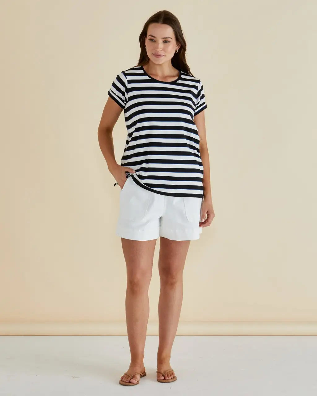 Betty Basics Caia Crew Tee Black & White